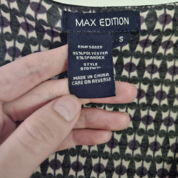 Black and purple three-quarter sleeve blouse - Picture 2 of 4